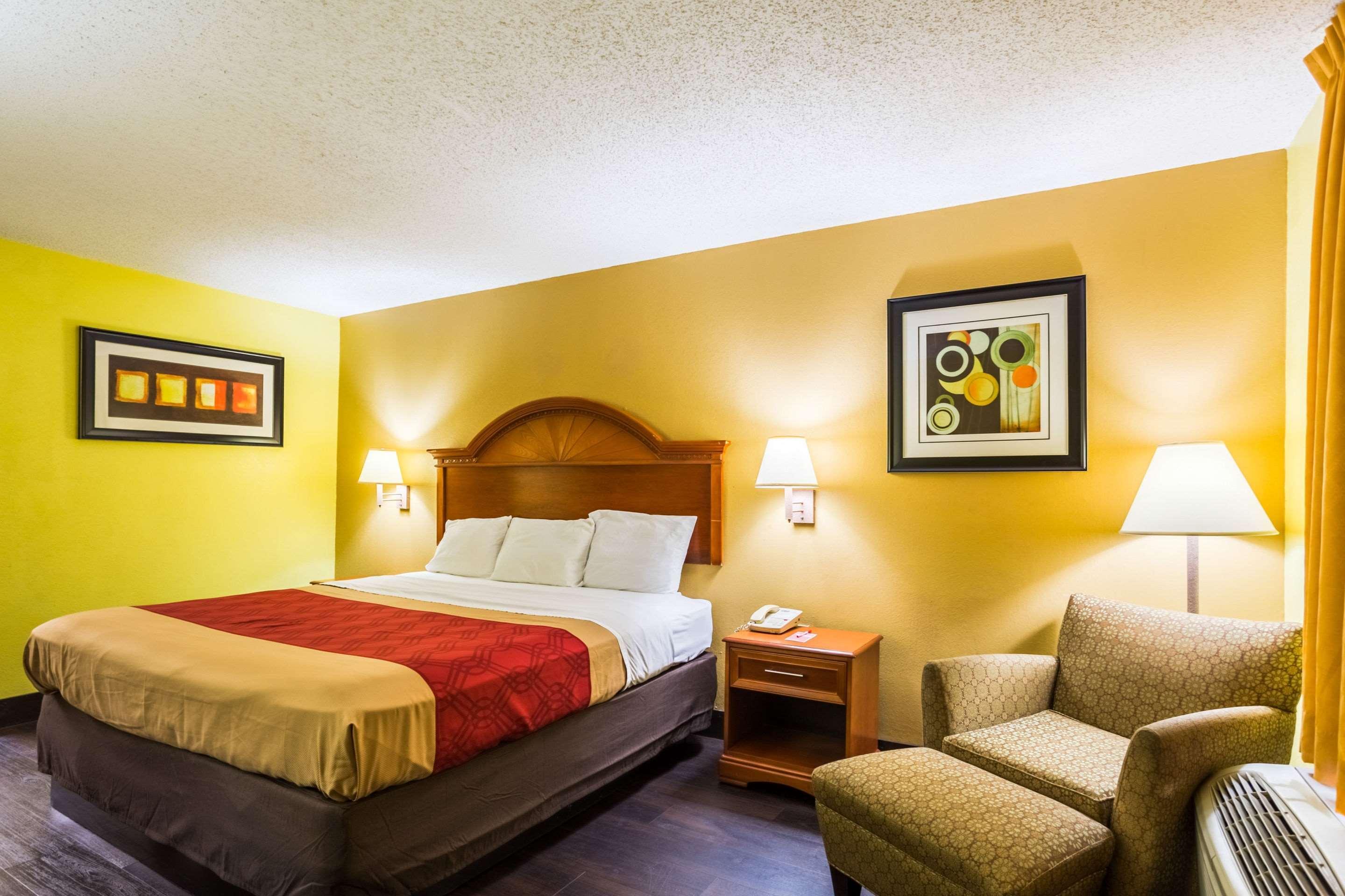 Econo Lodge Пікаюн Екстер'єр фото