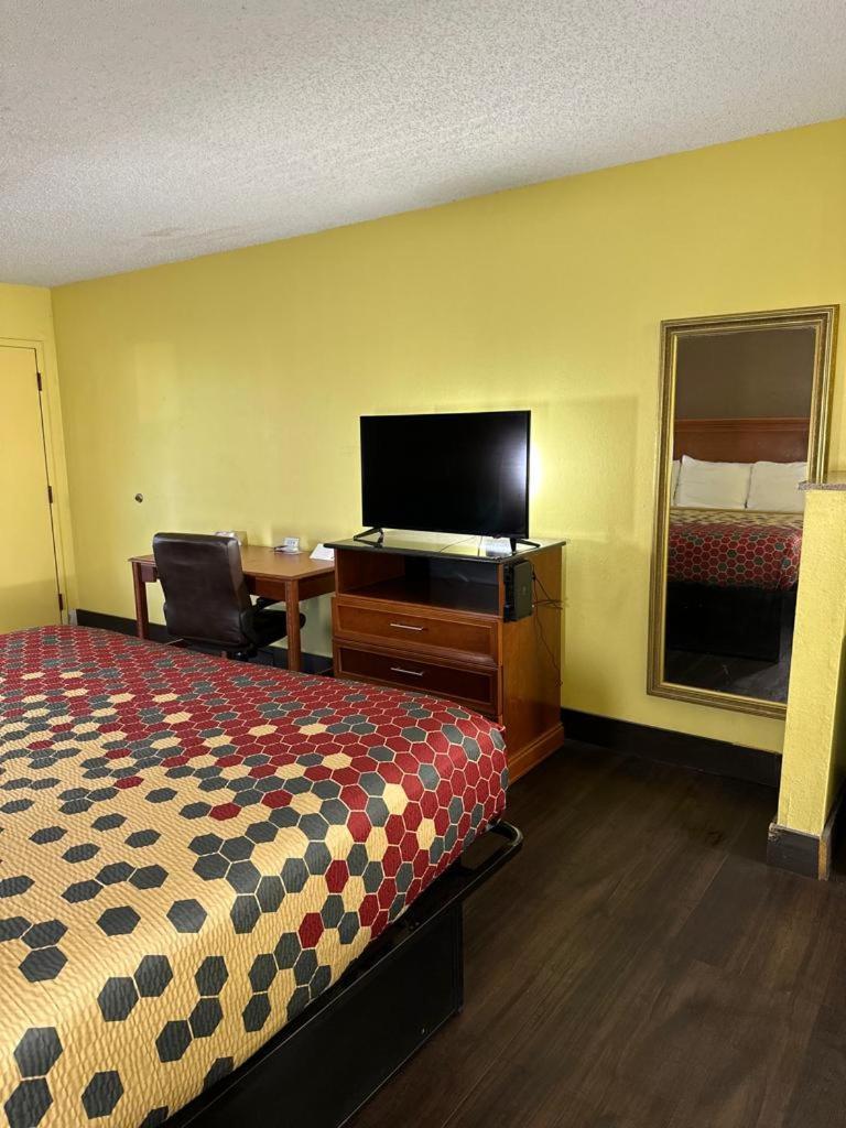 Econo Lodge Пікаюн Екстер'єр фото