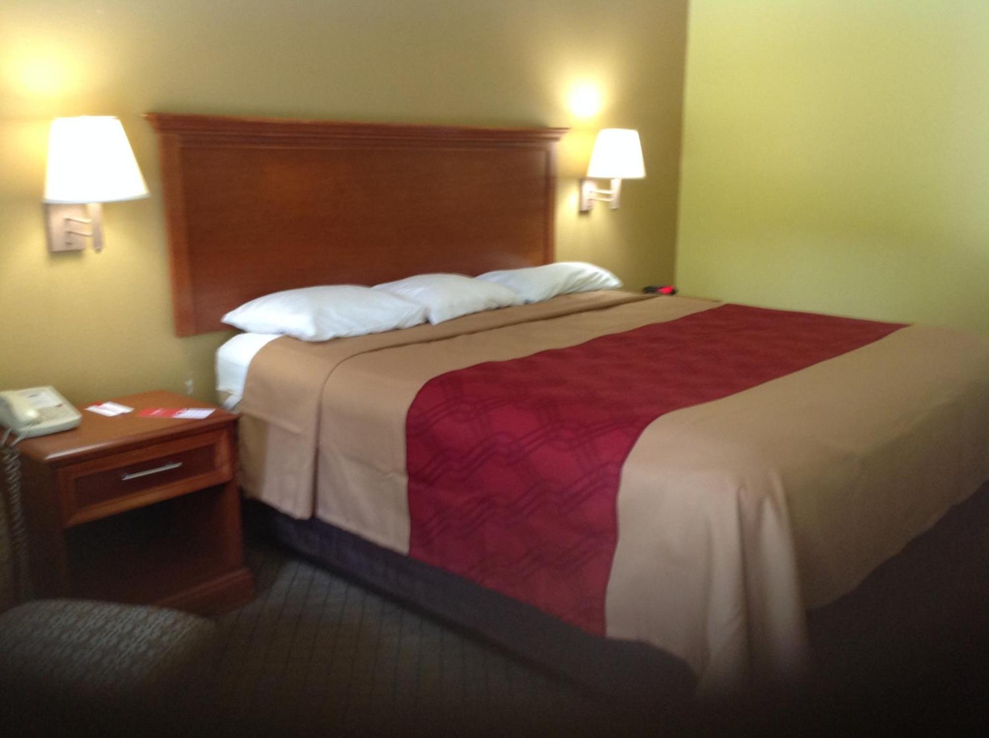 Econo Lodge Пікаюн Номер фото