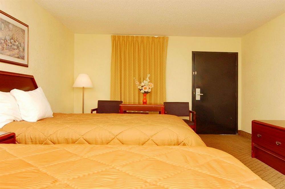 Econo Lodge Пікаюн Екстер'єр фото